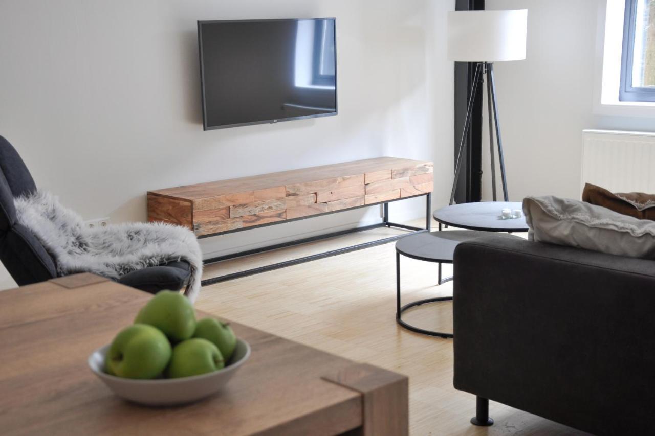 Dock Hotel 斯泰伦丹 外观 照片