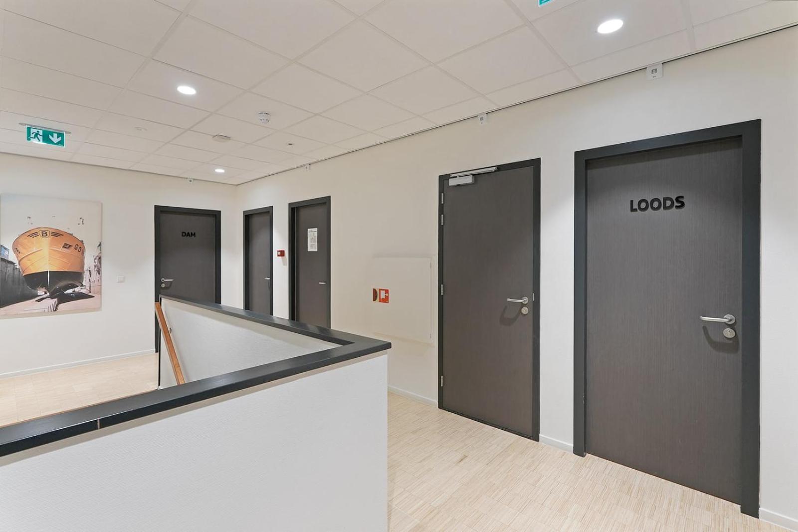 Dock Hotel 斯泰伦丹 外观 照片