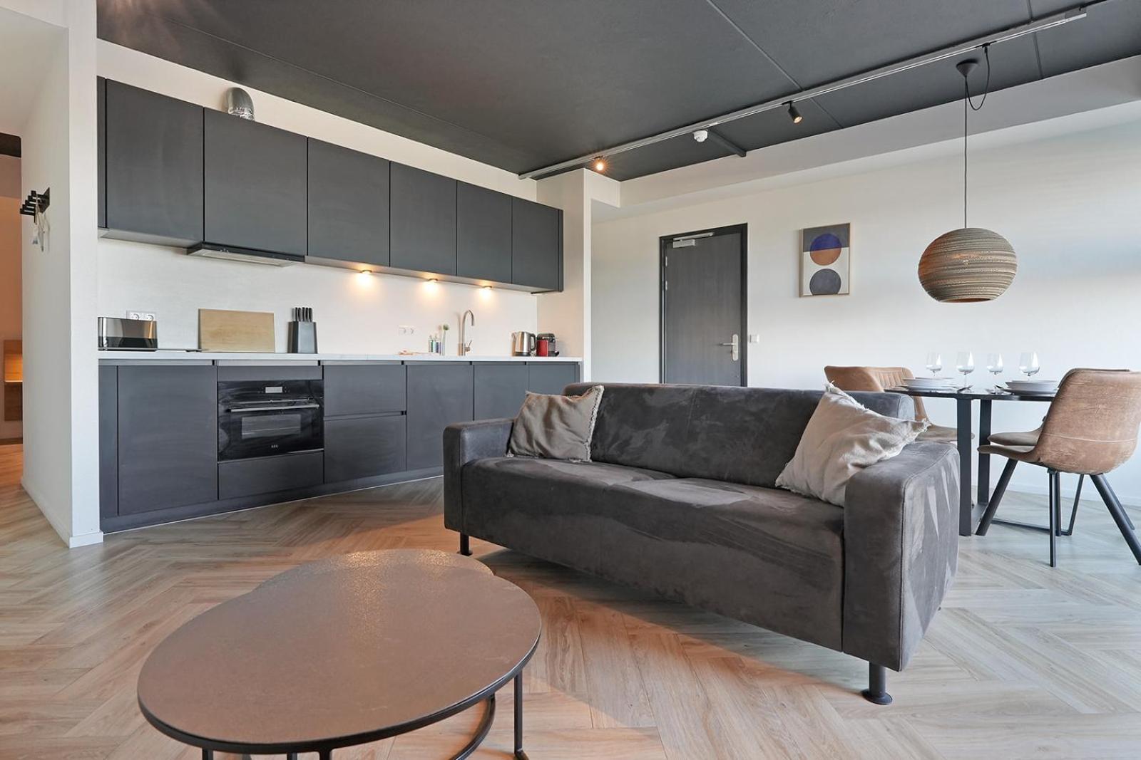 Dock Hotel 斯泰伦丹 外观 照片